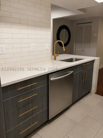 Pembroke Pines FL 33025