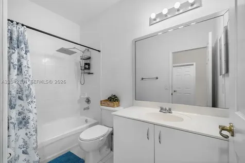 10743 NW 78th Terrace Doral FL 33178