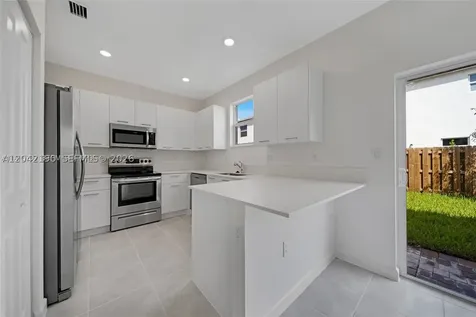 12532 NW 23rd Place Miami FL 33167