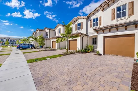 12532 NW 23rd Place Miami FL 33167