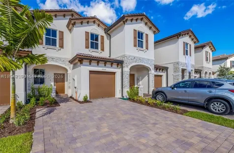 12532 NW 23rd Place Miami FL 33167
