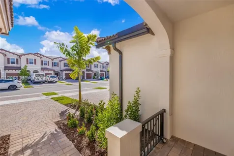 12532 NW 23rd Place Miami FL 33167