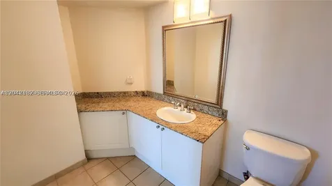 19501 W Country Club Drive Aventura FL 33180
