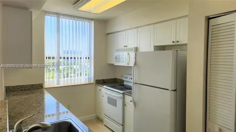 19501 W Country Club Drive Aventura FL 33180