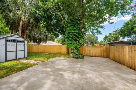 2750 NW 170th Street Miami Gardens FL 33056