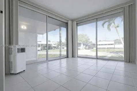 2260 SW 85th Way Davie FL 33324