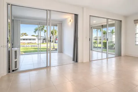 2260 SW 85th Way Davie FL 33324