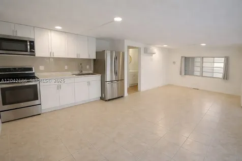 2260 SW 85th Way Davie FL 33324