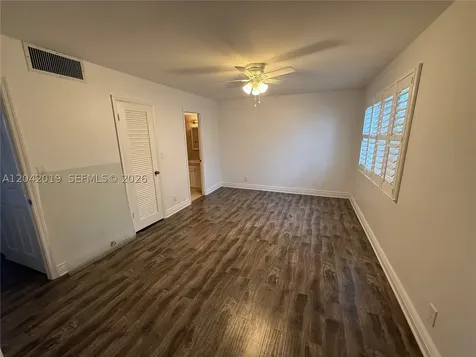 2606 NE 10 Street Hallandale Beach FL 33009