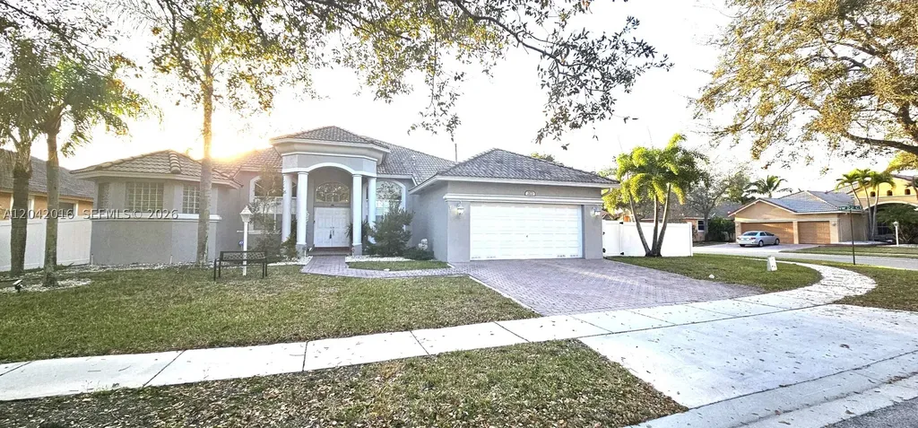 2172 NW 139th Terrace Pembroke Pines FL 33028