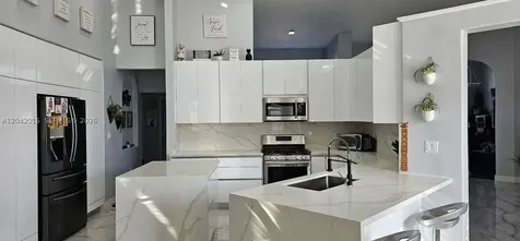 2172 NW 139th Terrace Pembroke Pines FL 33028