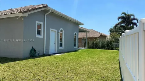 2172 NW 139th Terrace Pembroke Pines FL 33028