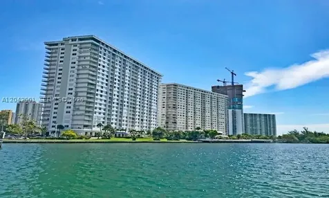 500 Bayview Drive Sunny Isles Beach FL 33160