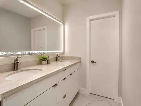 500 Bayview Drive Sunny Isles Beach FL 33160