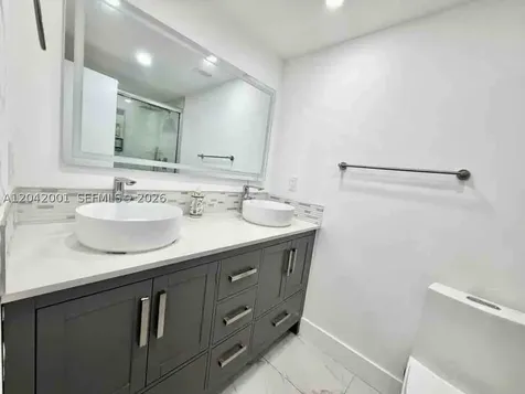 500 Bayview Drive Sunny Isles Beach FL 33160