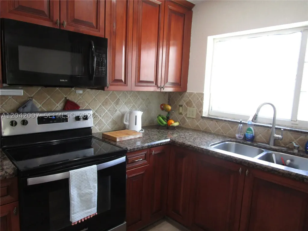11130 NW 38th Street Coral Springs FL 33065