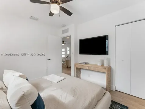 6161 NE 7th Avenue Oakland Park FL 33334