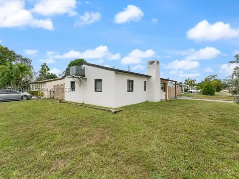 6161 NE 7th Avenue Oakland Park FL 33334
