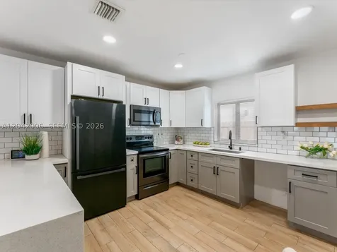 6161 NE 7th Avenue Oakland Park FL 33334