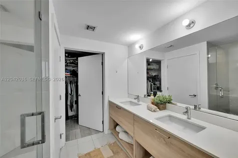 16385 Biscayne Boulevard North Miami Beach FL 33160