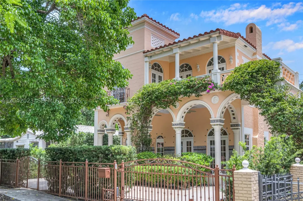 30 NE 44th Street Miami FL 33137