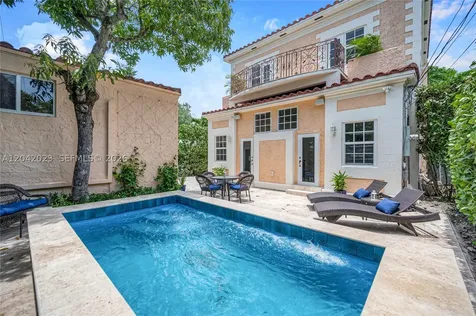 30 NE 44th Street Miami FL 33137
