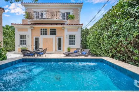 30 NE 44th Street Miami FL 33137