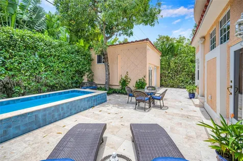 30 NE 44th Street Miami FL 33137