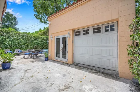 30 NE 44th Street Miami FL 33137