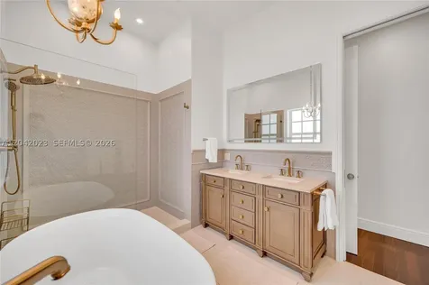30 NE 44th Street Miami FL 33137