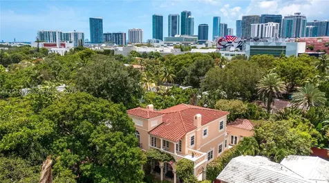 30 NE 44th Street Miami FL 33137