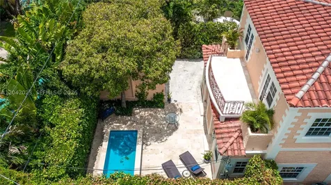 30 NE 44th Street Miami FL 33137