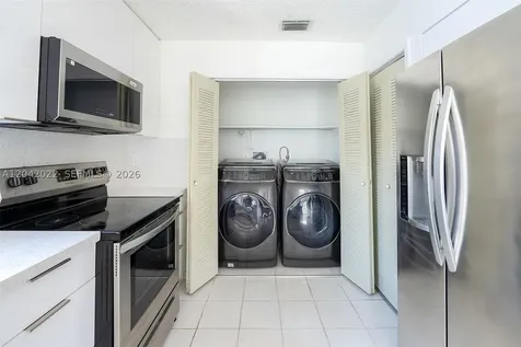 509 NW 57th Court Miami FL 33126