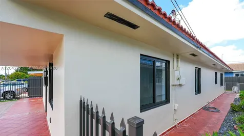 509 NW 57th Court Miami FL 33126