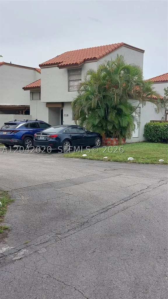 10327 NW 9th St Circle Miami FL 33172