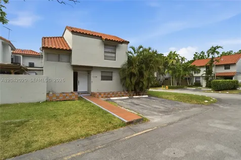 10327 NW 9th St Circle Miami FL 33172