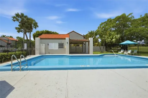 10327 NW 9th St Circle Miami FL 33172