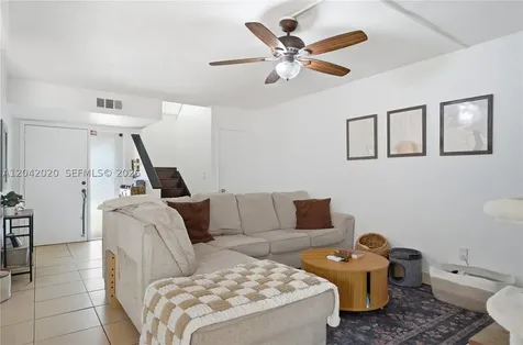 10327 NW 9th St Circle Miami FL 33172