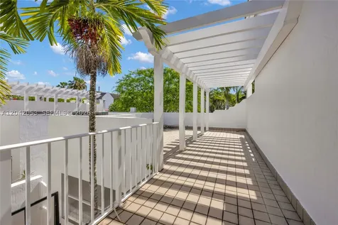 7614 SW 54th Avenue Miami FL 33143