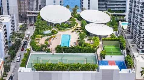 700 NE 24 Miami FL 33137