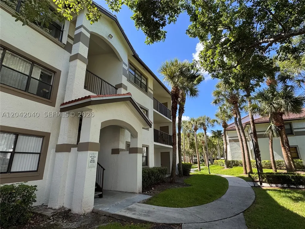 550 S Park Road Hollywood FL 33021