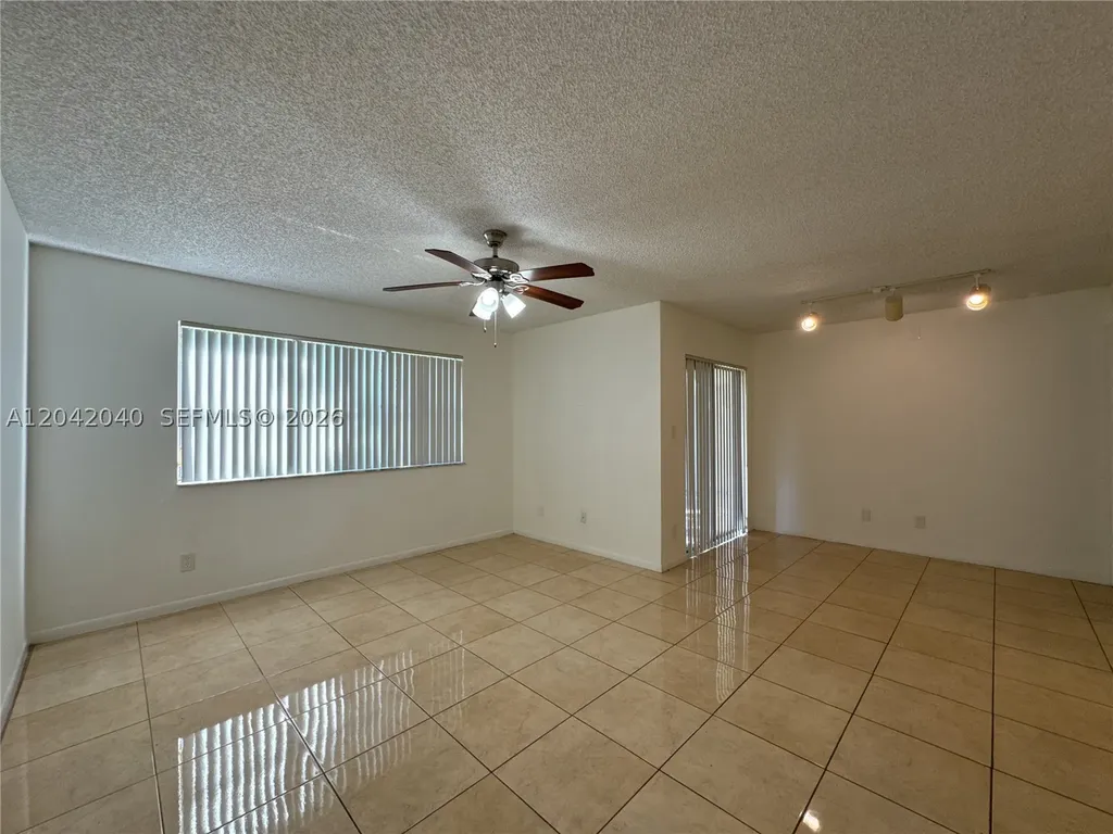 550 S Park Road Hollywood FL 33021