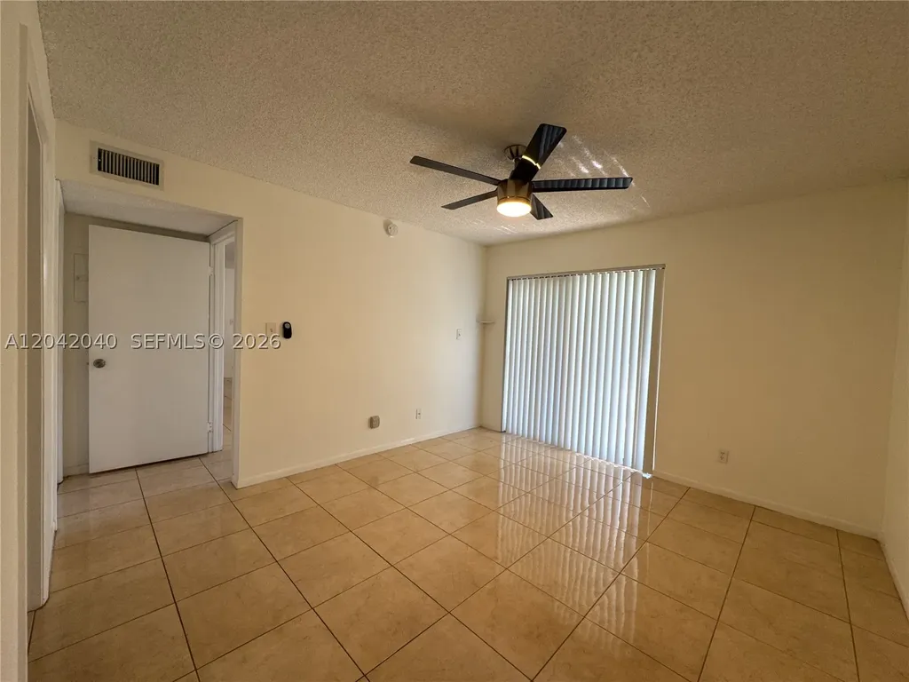 550 S Park Road Hollywood FL 33021