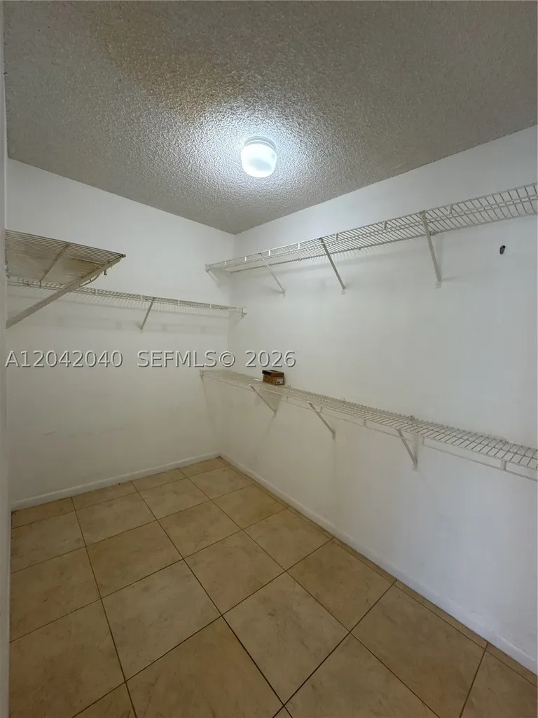 550 S Park Road Hollywood FL 33021