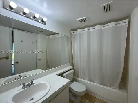550 S Park Road Hollywood FL 33021