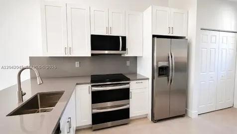 6780 NW 186th Terrace Hialeah FL 33015