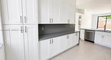 6780 NW 186th Terrace Hialeah FL 33015