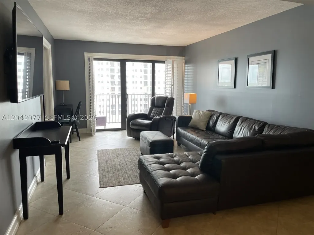 1201 S Ocean Drive Hollywood FL 33019