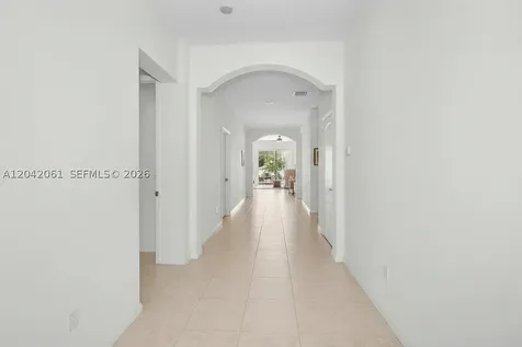 107 NW Summerville Court Port St. Lucie FL 34986