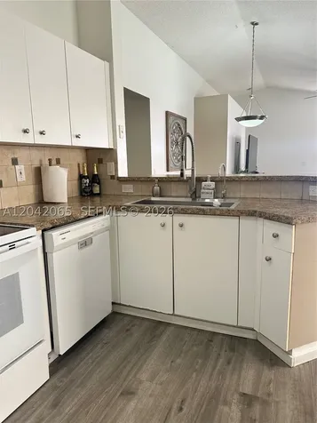 4025 Pine Ridge Lane Weston FL 33331